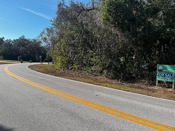 3rd image of 1645 Viscaya Dr