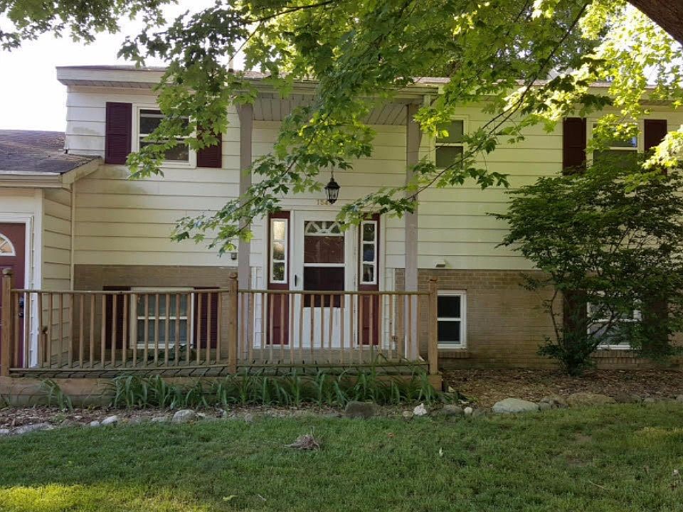 1st image of 1545 Carol Lynne Dr
