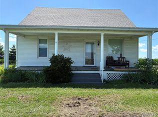 98 SW 200th Ave, Carrollton, IL