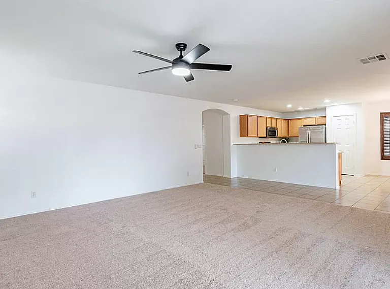 3740 E Timberline Rd — Photo 4