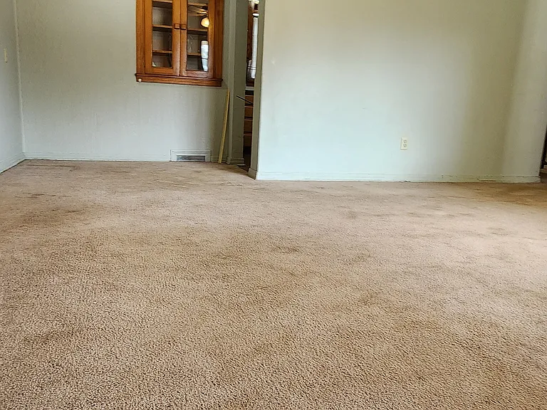 819 East Ave S — Photo 8