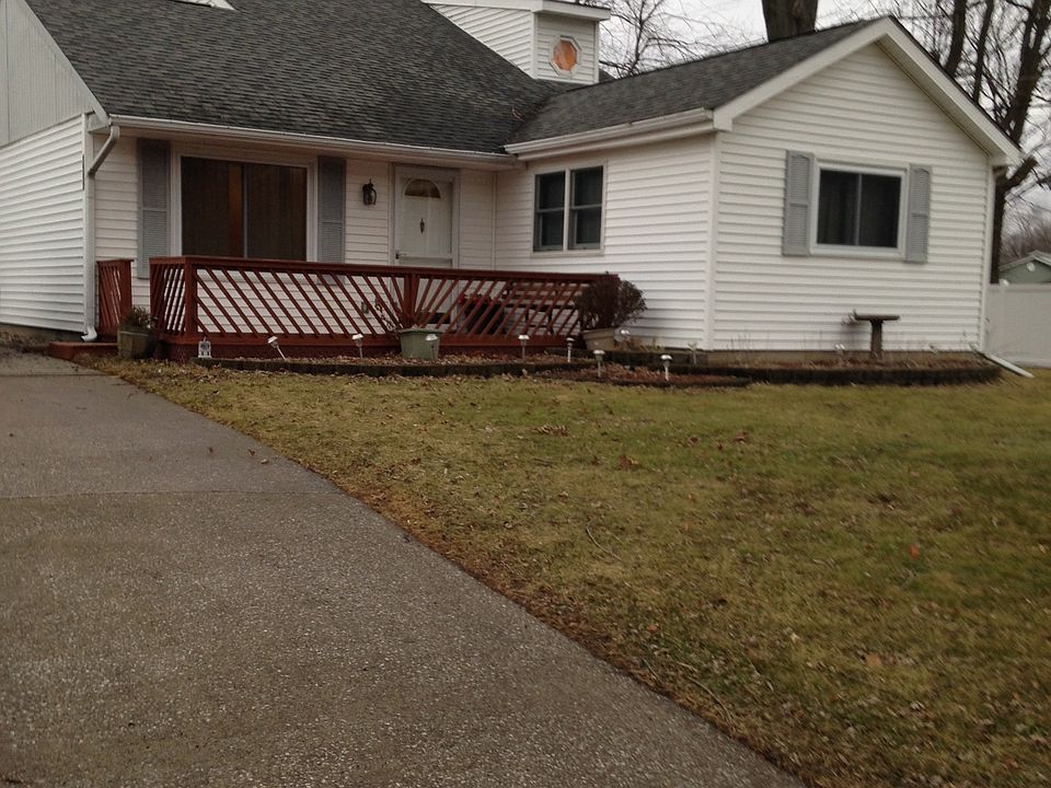 1st image of 1507 Lind Ct N