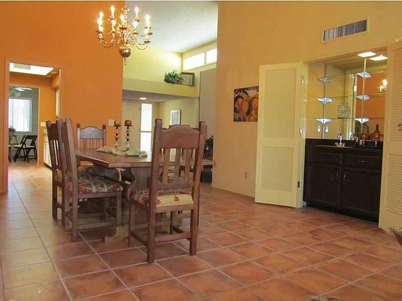 Dining to kitchen/ foyer