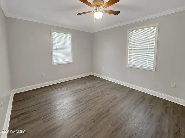 115 Margaret St — Photo 6