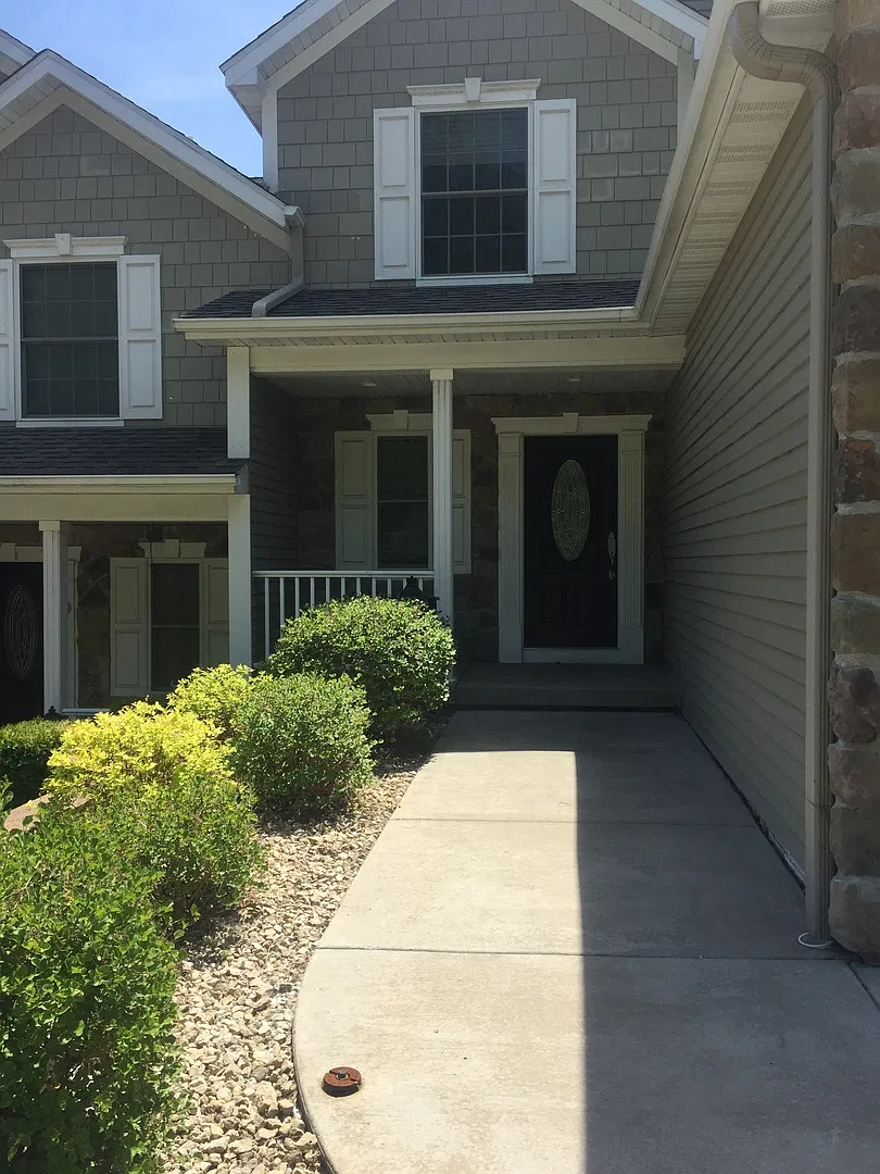 College Avenue Townhomes — Photo 1