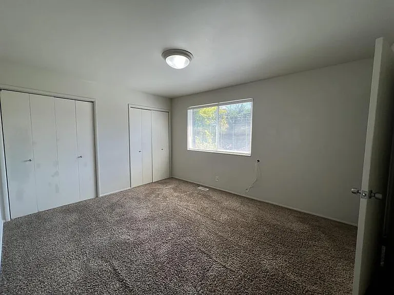 2284 S 800 E #1 — Photo 15