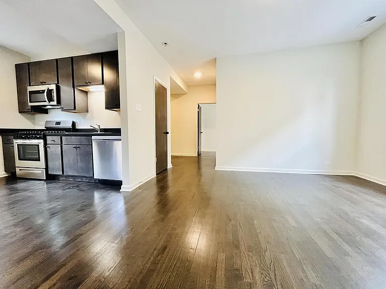 1371 S California Ave #2W — Photo 6