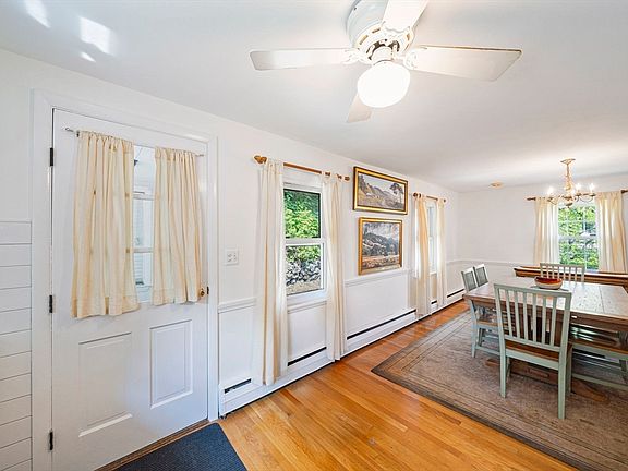 5th image of 10 Curtis Cir