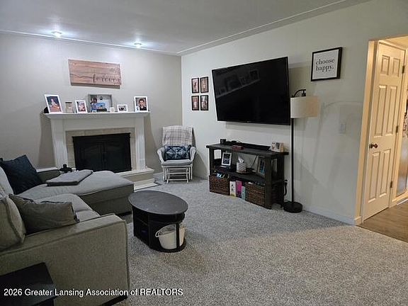 3rd image of 4037 S Pine Dell Dr