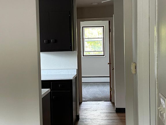 2nd image of 2835 Elmwood Ave Unit 4