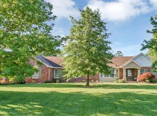 106 Townview Dr, Wentzville, MO 63385