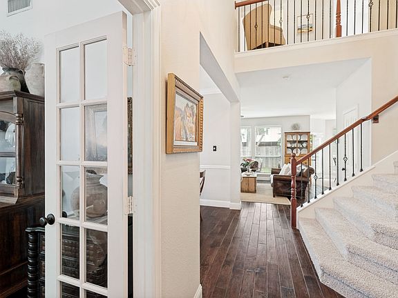 3rd image of 5501 Amber Way