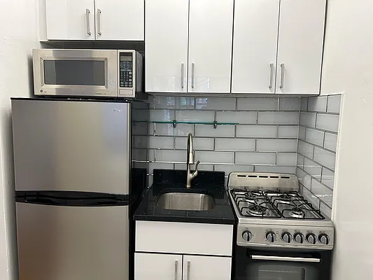 Rented by Compass | media 2