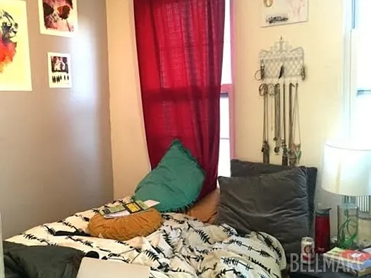 Rented by Bellmarc Realty | media 35