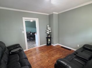 97 Plimpton St #1, Southbridge, MA 01550
