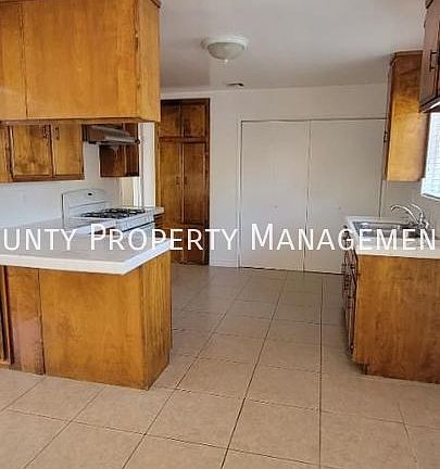 5th image of 9701 E Naomi Ave