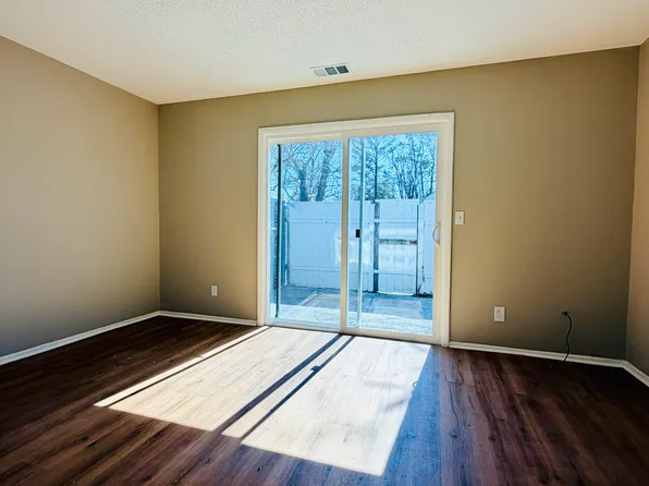 6 Almond Ct, Savannah, GA