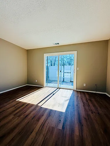 6 Almond Ct Photo 1 6 Almond Ct Photo 1