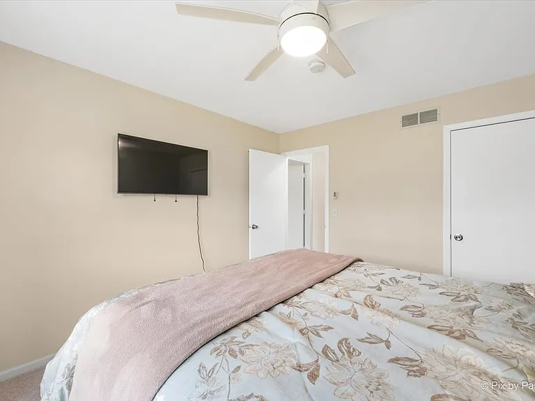 453 Village Creek Dr #453 — Photo 16