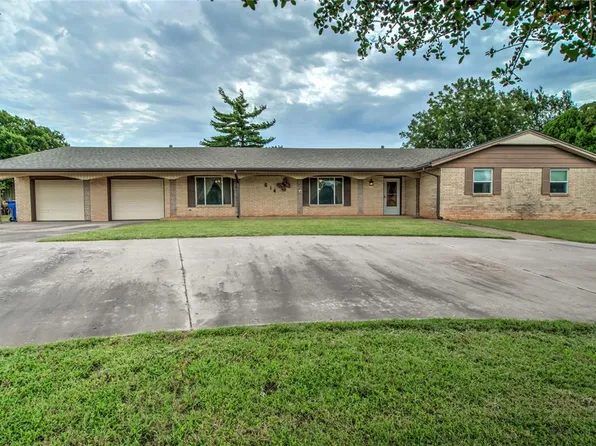614 S Lakehoma Place Dr, Mustang, OK 73064