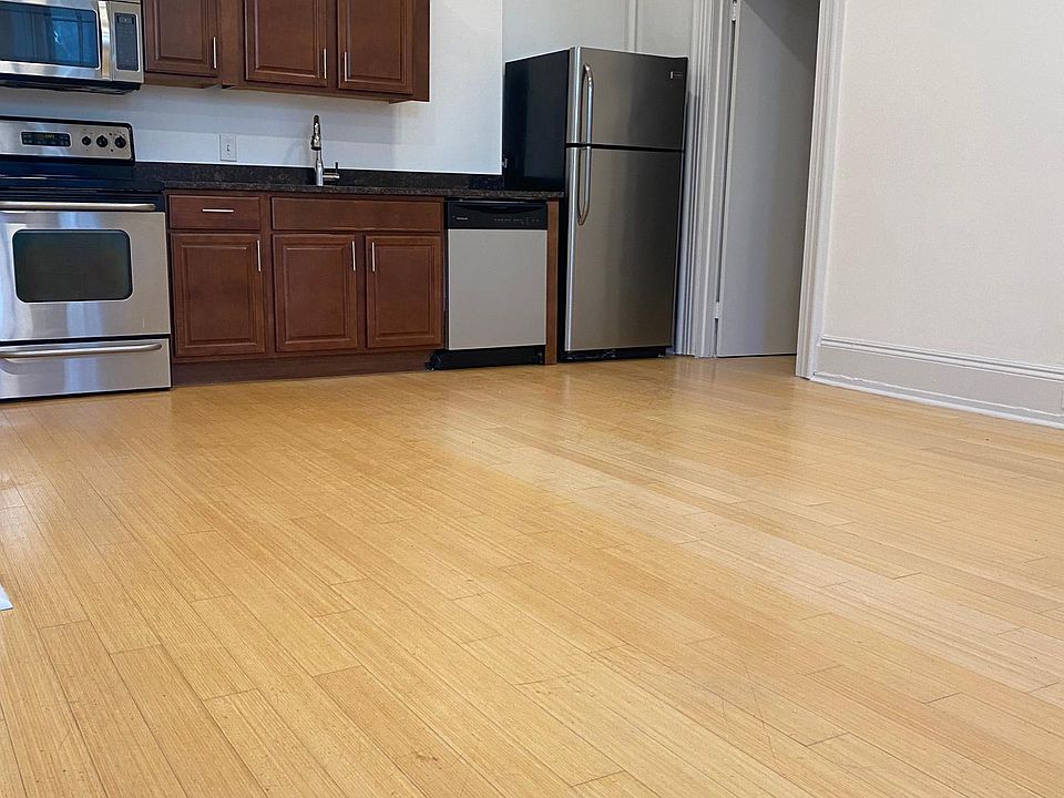 kitchen / living room area