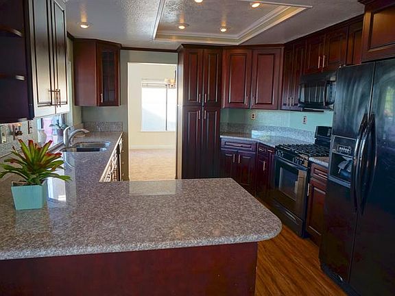 4th image of 28755 Greenwood Pl