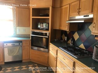 560 Town Farm Rd, Coventry, RI 02816