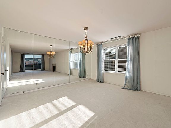 5th image of 4545 W Touhy Ave APT 612