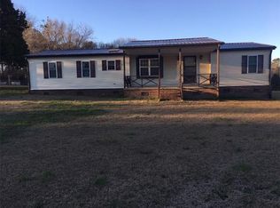 225 1st Ave, Starr, SC 29684