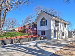 713 Ridge Rd, Asheville, NC 28803
