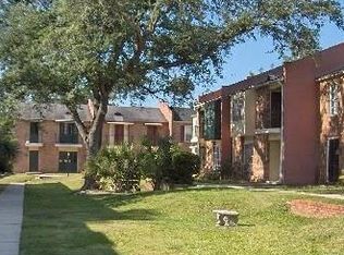 7610 Stoneridge Pl, New Orleans, LA 70126