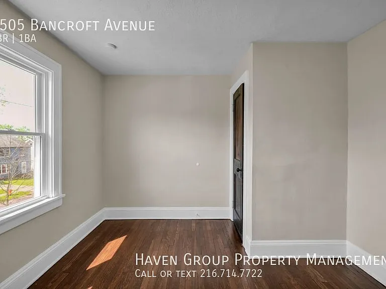 8505 Bancroft Ave — Photo 17