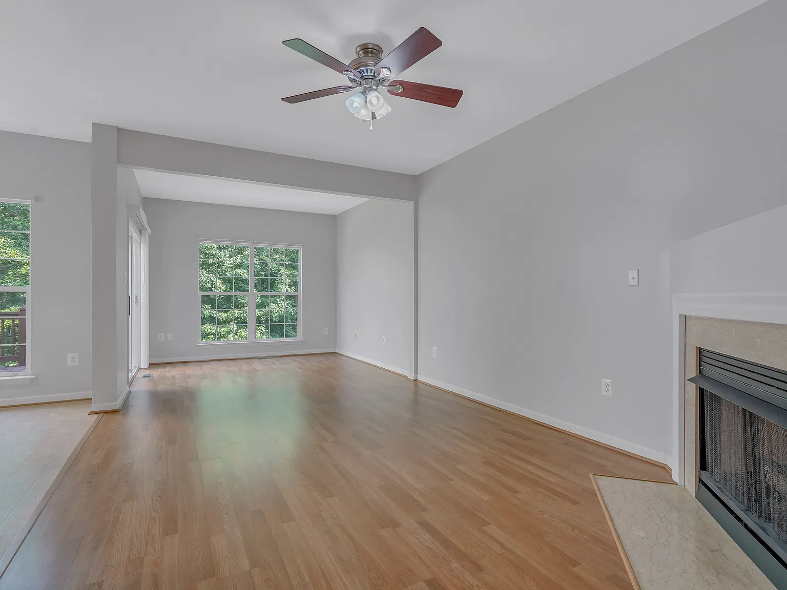 3 bed, 3.5 bath, 2988 sqft, $3,500 — Photo 4