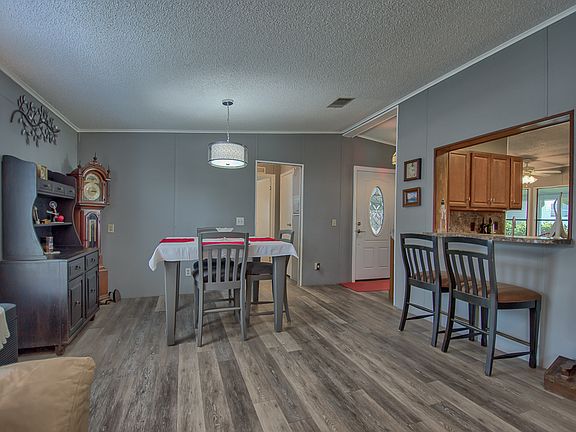 4th image of 802 Nelson Dr