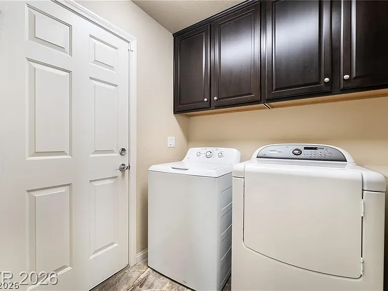 5282 Ledgewood Creek Ave — Photo 21