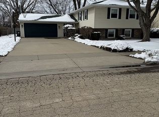 2101 20th Ave, Sterling, IL 61081