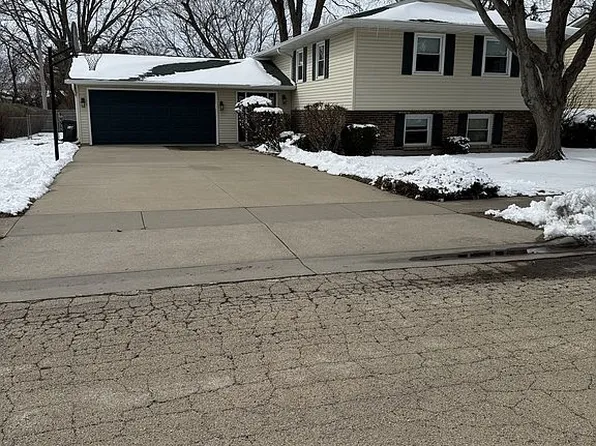 2101 20th Ave, Sterling, IL 61081