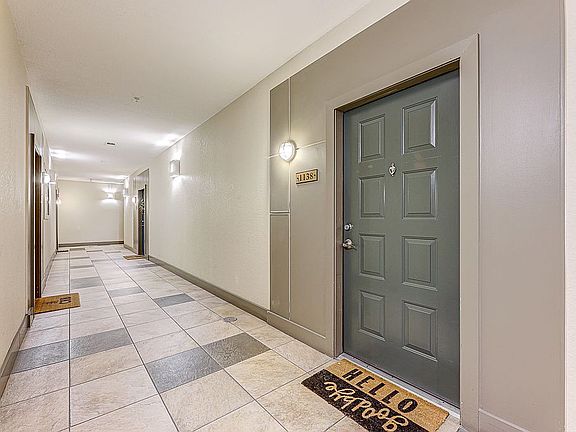 3rd image of 400 17th St NW Unit 1138