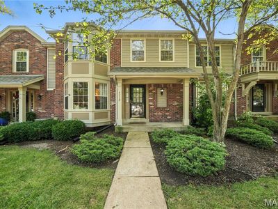 5318 N Kenrick Parke Dr, Saint Louis, MO, 63119
