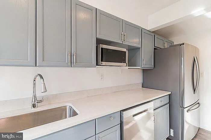 413 Rogers Ave — Photo 9
