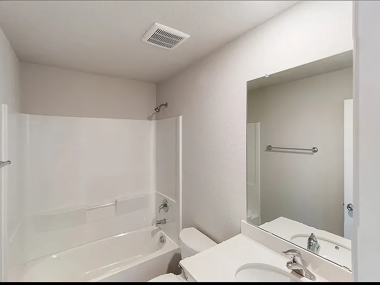 1101 La Esperanza Dr — Photo 8