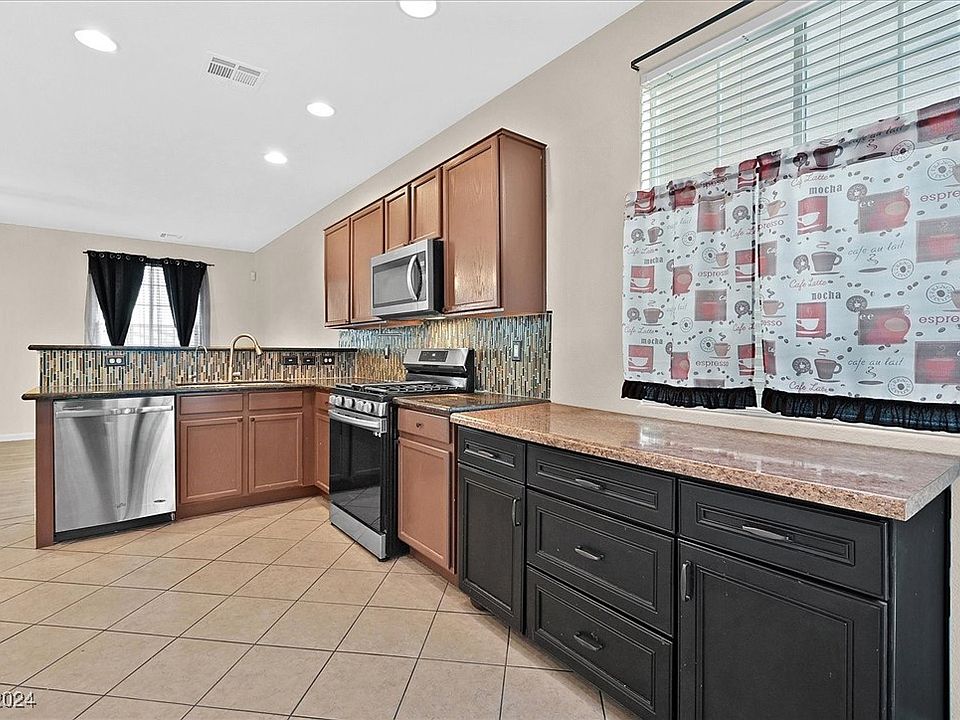 1st image of 4038 Sparrow Rock St