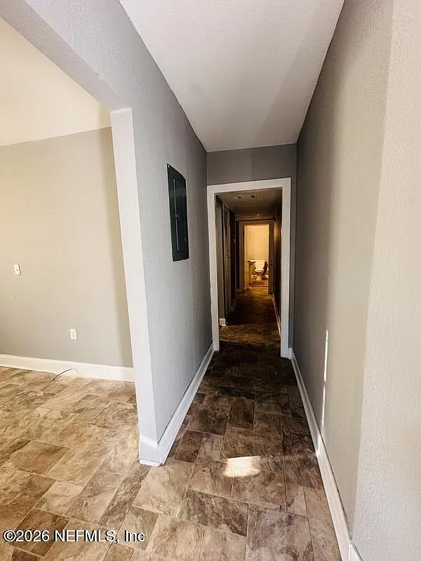 2 bed, 1.5 bath, 850 sqft, $895 — Photo 4