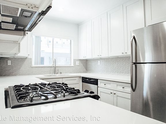 2nd image of 1349 N Martel Ave APT 06