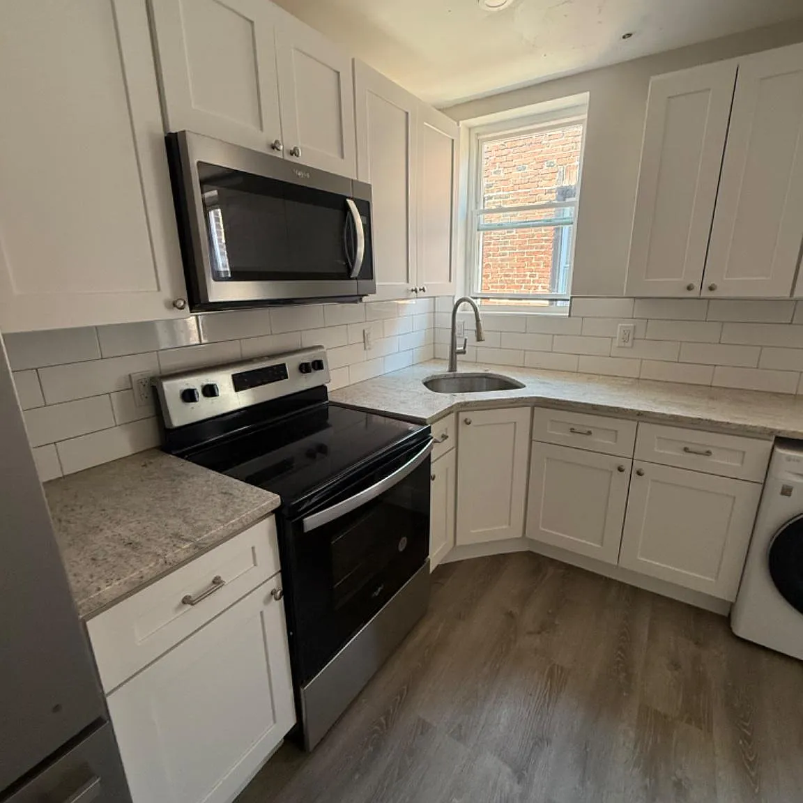 1 bed, 1.0 bath, 2684 sqft, $1,300 — Photo 1