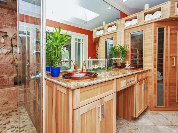 22961 W Long Grove Rd, Deer Park, IL 60010