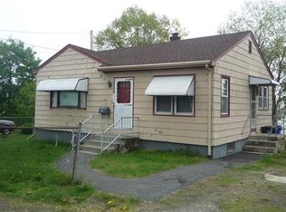 6 Cliff Pl, Fall River, MA 02724