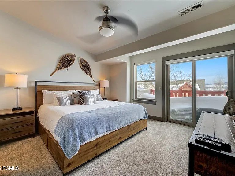 5662 Oslo Ln — Photo 18
