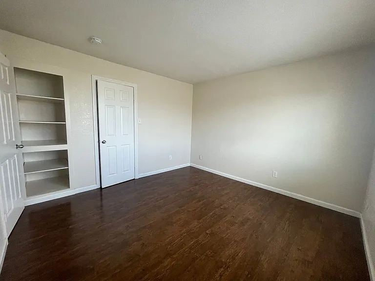 5630 Odea Dr — Photo 8