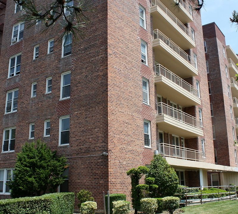 1430 Seagirt Blvd APT 2E, Far Rockaway, NY 11691 Zillow